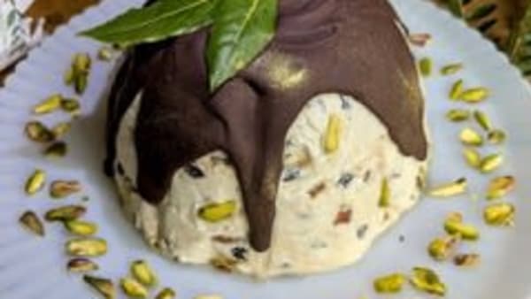 Christmas Pudding Honey Bombe
